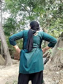 Snapshot of Hot-rubina chatting on 05.19.26 Hot-rubina online show from 05.19.26