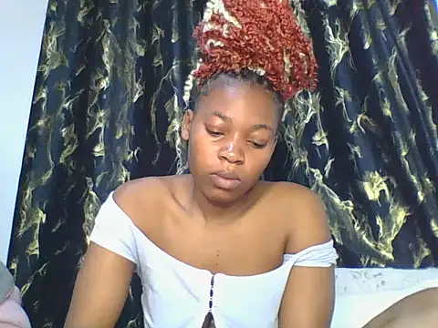 Snapshot of _Becky002 chatting on 10.20.25 Becky002 online show from 10.20.25