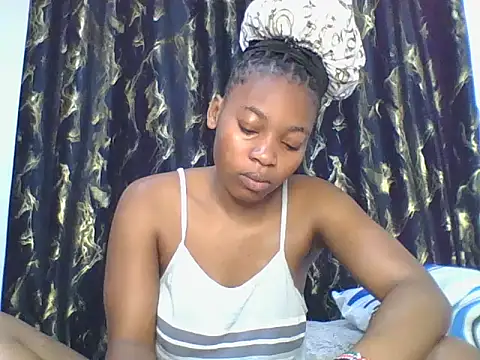 Snapshot of _Becky002 chatting on 11.07.25 Becky002 online show from 11.07.25