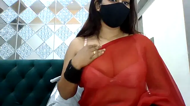 Snapshot of sparkling_queen chatting on 10.16.25 sparkling queen online show from 10.16.25