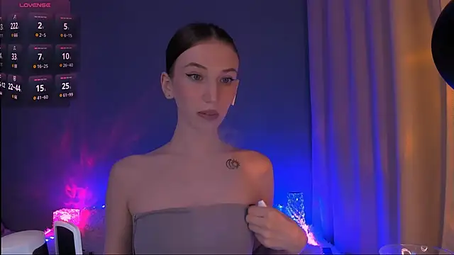 ellaamber online show from 12.16.24