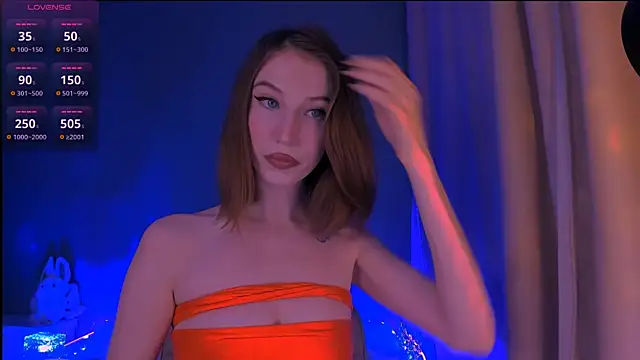 ellaamber online show from 10.19.25