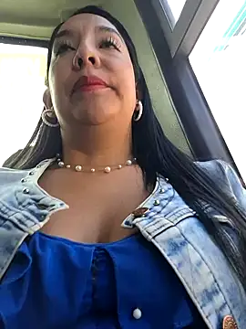 Snapshot of Bella_keny chatting on 01.21.25 Bella keny online show from 01.21.25