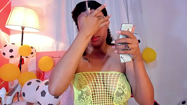 Snapshot of JessyZoe chatting on 06.16.26 JessyZoe online show from 06.16.26