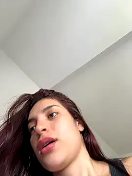 Snapshot of dakota_le chatting on 12.05.25 dakota le online show from 12.05.25