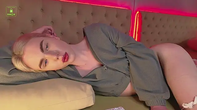 Snapshot of DanielPaige_ chatting on 02.09.25 DanielPaige online show from 02.09.25