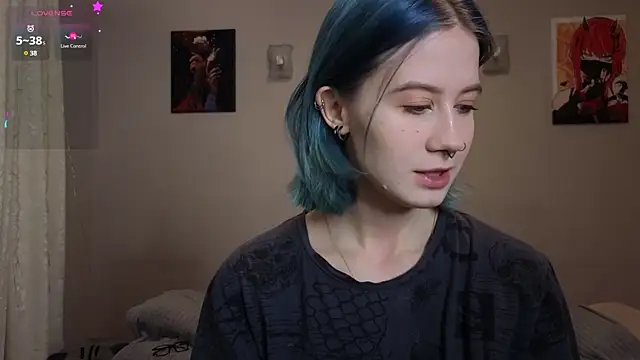 Snapshot of christy_memeow chatting on 02.08.25 christy memeow online show from 02.08.25