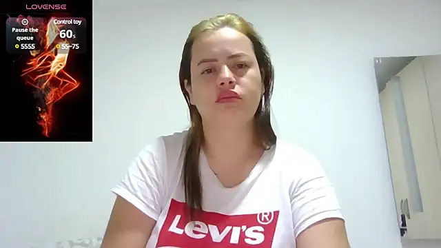 Snapshot of saramartinez1000 chatting on 12.10.24 saramartinez1000 online show from 12.10.24