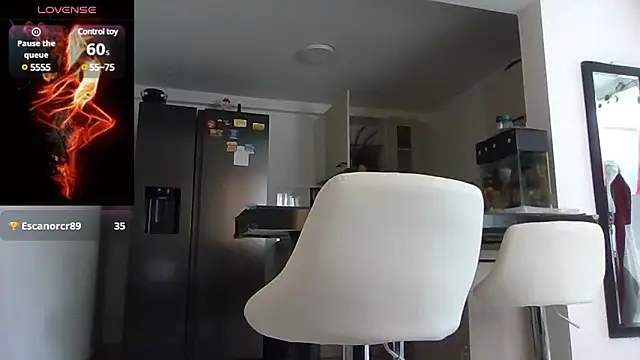 Snapshot of saramartinez1000 chatting on 02.27.25 saramartinez1000 online show from 02.27.25