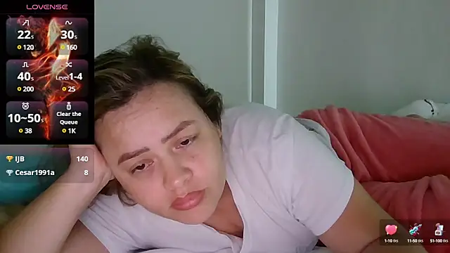 Snapshot of saramartinez1000 chatting on 03.06.25 saramartinez1000 online show from 03.06.25