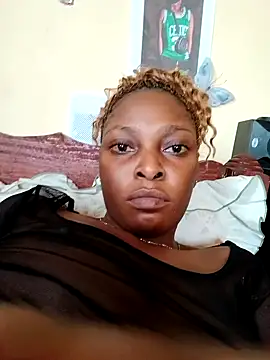 Snapshot of Midnight_Clique_ chatting on 12.09.24 Midnight Clique online show from 12.09.24