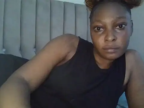 Snapshot of Midnight_Clique_ chatting on 11.15.25 Midnight Clique online show from 11.15.25