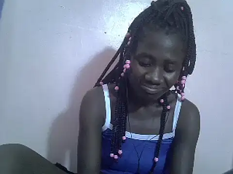 Snapshot of Petite_rider chatting on 02.07.25 Petite rider online show from 02.07.25