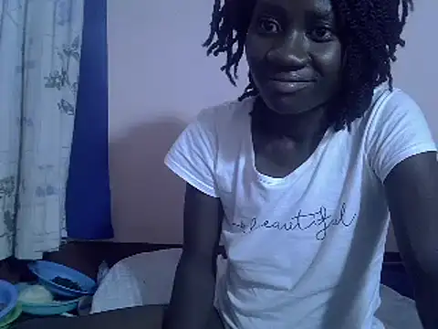 Snapshot of Petite_rider chatting on 02.25.25 Petite rider online show from 02.25.25