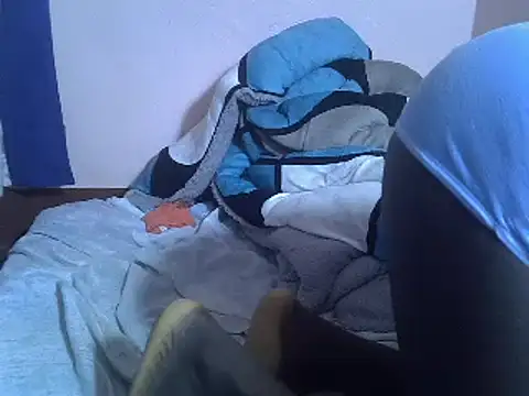 Snapshot of Petite_rider chatting on 02.28.25 Petite rider online show from 02.28.25