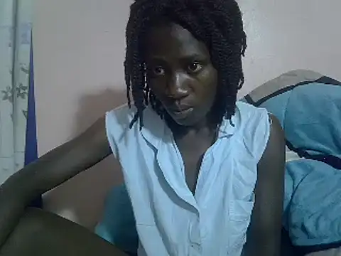 Snapshot of Petite_rider chatting on 03.18.25 Petite rider online show from 03.18.25