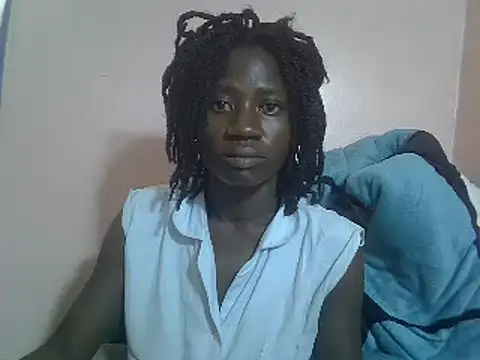 Snapshot of Petite_rider chatting on 03.19.25 Petite rider online show from 03.19.25