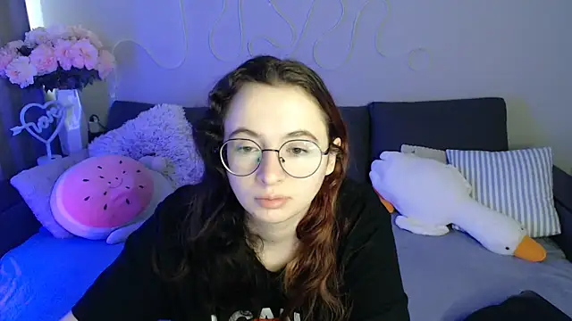 Mini Diva online show from 05.20.26