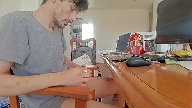 nicolaaaaas online show from 03.13.25