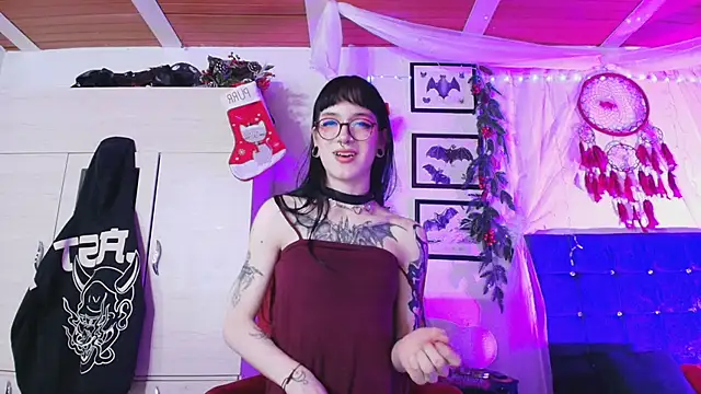 bathory vamps online show from 12.15.25