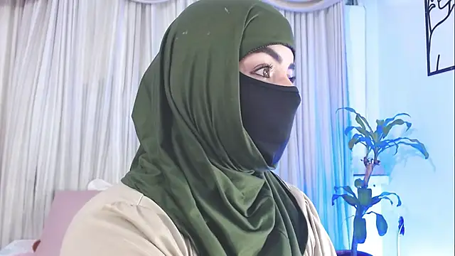 Uzra hayed online show from 10.13.25