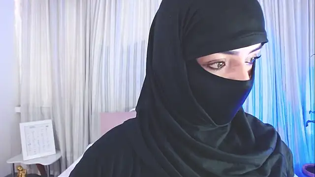 Uzra hayed online show from 10.23.25