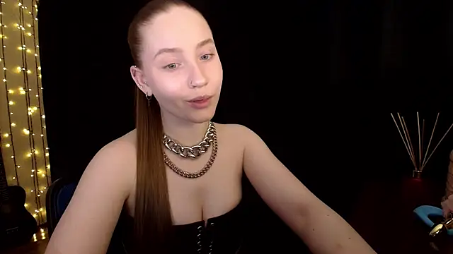 SindiWatsoon online show from 03.17.26