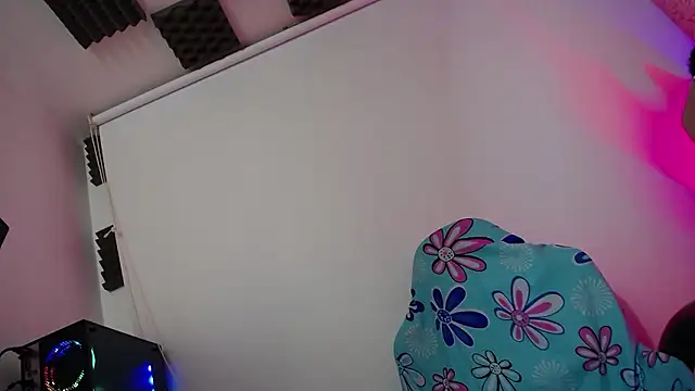 luly pink online show from 01.14.26