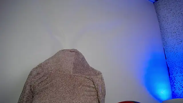 luly pink online show from 03.19.26