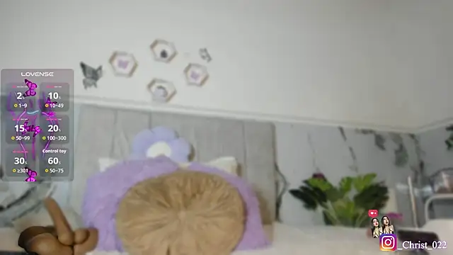 Snapshot of christal_cutee chatting on 04.21.26 christal cutee online show from 04.21.26