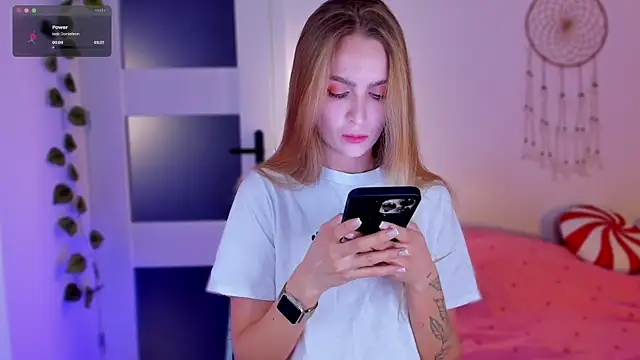 Kamila icee online show from 03.17.25