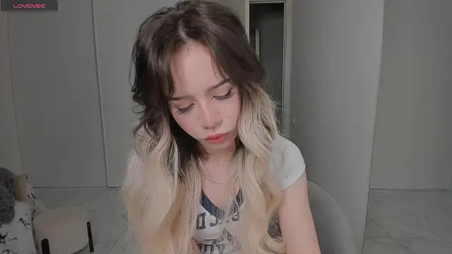 KellyBarton online show from 12.10.24