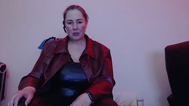 MilfGina online show from 01.13.25