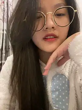 Krixxi22 online show from 12.21.24