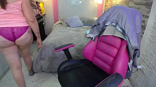 Snapshot of maissa-luvv chatting on 02.27.25 maissa-luvv online show from 02.27.25