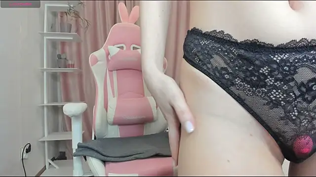 MiraSpaceGirl online show from 02.11.25