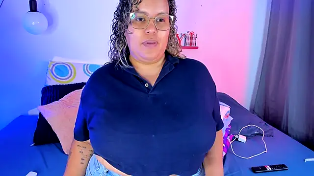 Snapshot of monicabbw_ chatting on 01.31.25 monicabbw online show from 01.31.25