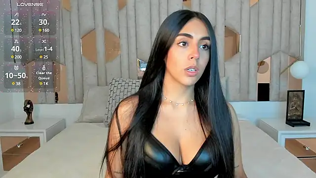 Snapshot of 1m_valery chatting on 12.02.24 1m valery online show from 12.02.24