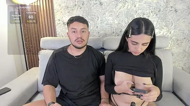 Snapshot of 1m_valery chatting on 12.20.24 1m valery online show from 12.20.24