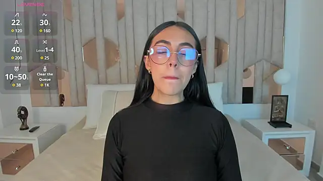 Snapshot of 1m_valery chatting on 02.18.25 1m valery online show from 02.18.25