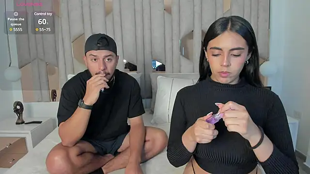 Snapshot of 1m_valery chatting on 03.21.25 1m valery online show from 03.21.25