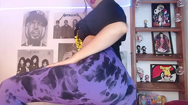 Snapshot of Meowlody chatting on 01.13.25 Meowlody online show from 01.13.25