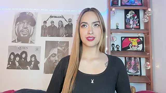 Snapshot of Meowlody chatting on 11.26.25 Meowlody online show from 11.26.25