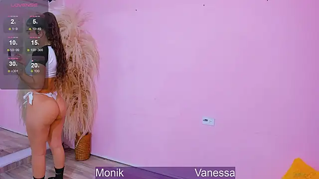 Wetnaughtygirls online show from 01.16.26