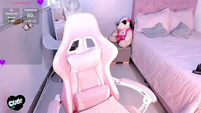 Kenia tompson01 online show from 03.21.25