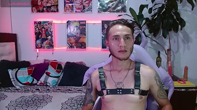 yuliet tayler7 online show from 02.18.25