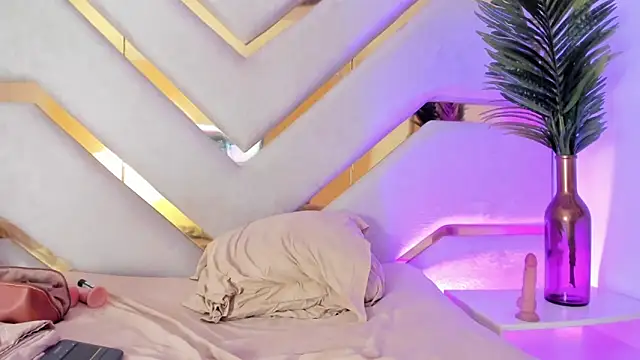 AilynMiller online show from 01.23.25