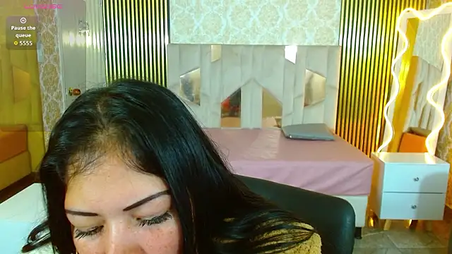 martinna tay online show from 02.07.26