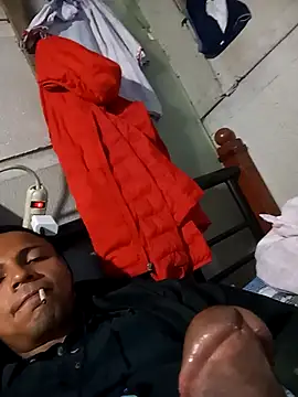 Snapshot of Akonam3000 chatting on 11.30.25 Akonam3000 online show from 11.30.25