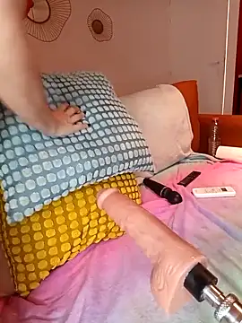 Snapshot of Timide_girl2 chatting on 03.02.26 Timide girl2 online show from 03.02.26